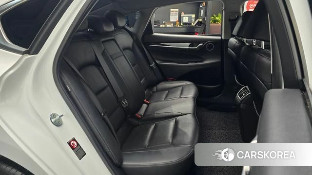 Hyundai Grandeur IG Hybrid id 4713477 из Кореи 18