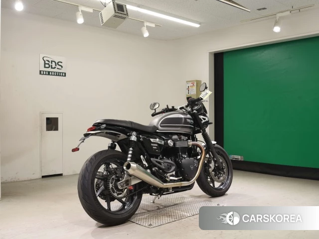 Проданный Triumph SPEED TWIN 2019 из Японии, фото 2