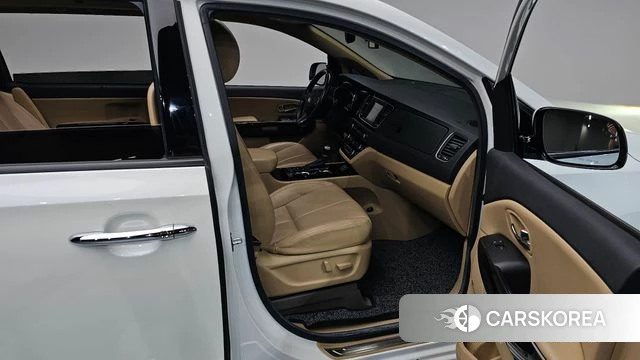 Kia The New Carnival id 4225145 из Кореи 18