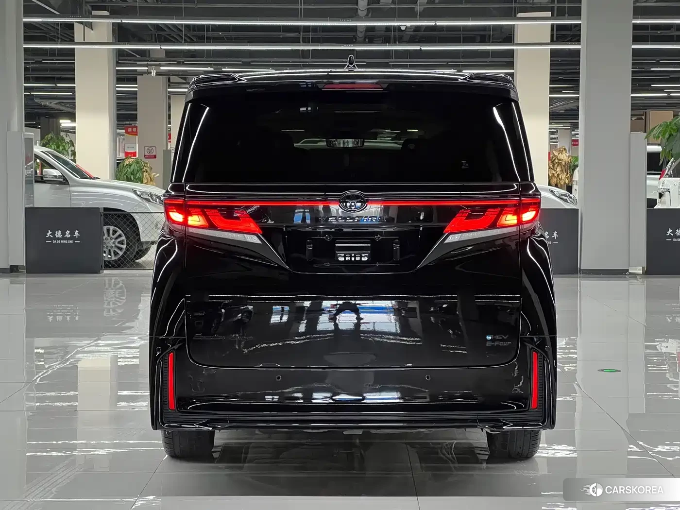 Toyota Vellfire id 4664396 из Китая 18