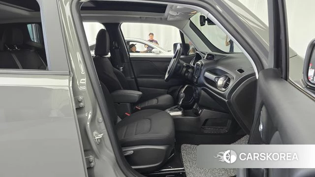 Jeep Renegade id 4670682 из Кореи 18