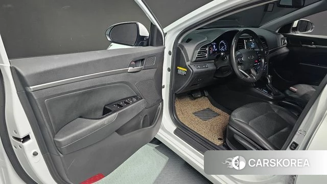 Hyundai The New Avante AD id 4900198 из Кореи 18