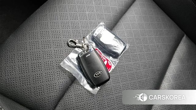 Kia Stonic id 4684401 из Кореи 18
