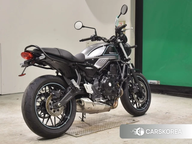 Проданный Kawasaki Z650RS 2023 из Японии, фото 2