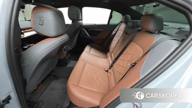 BMW 5 Series (G60) id 4222730 из Кореи 18