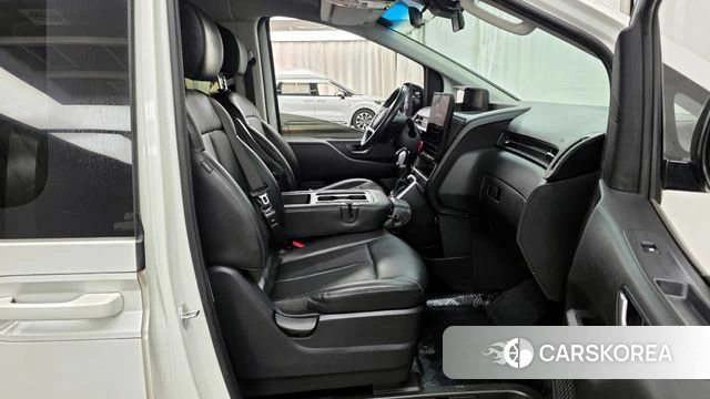 Hyundai Staria id 4230704 из Кореи 18