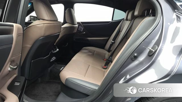 Lexus ES300h 7th generation id 4792383 из Кореи 18