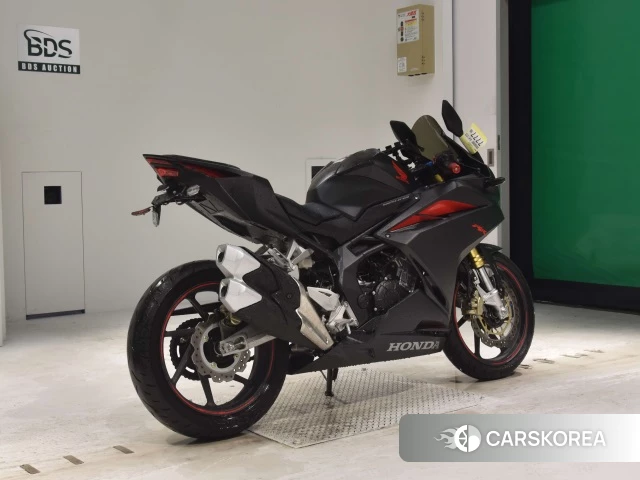 Проданный Honda CBR250RR 2017 из Японии, фото 2