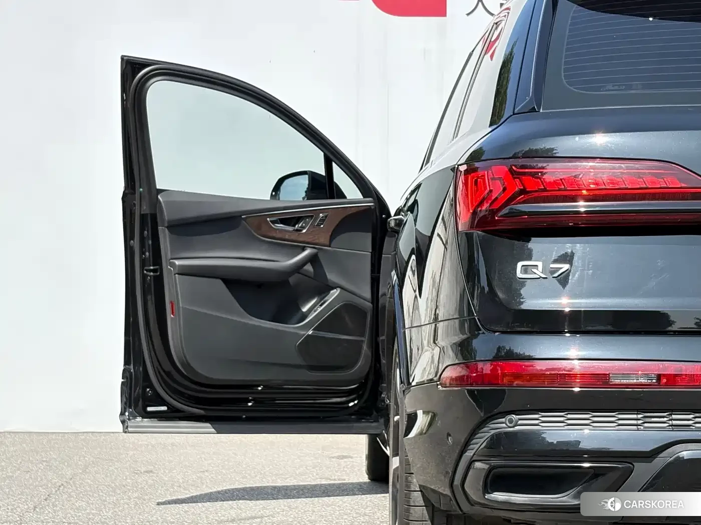 Audi Q7 id 4559849 из Китая 18