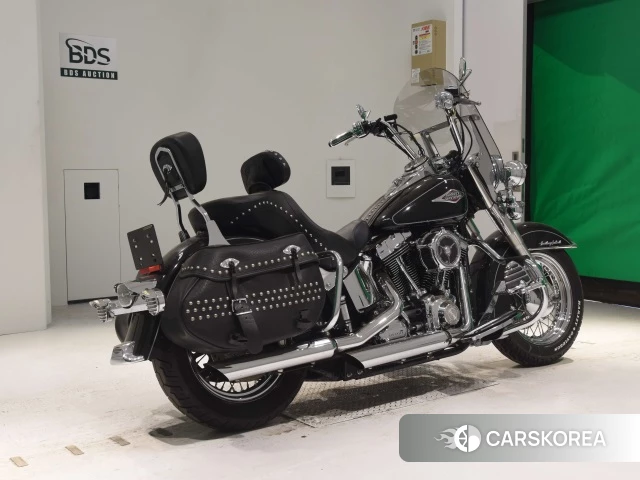 Проданный Harley-Davidson Heritage Softail Classic FLSTC1580 2012 из Японии, фото 2