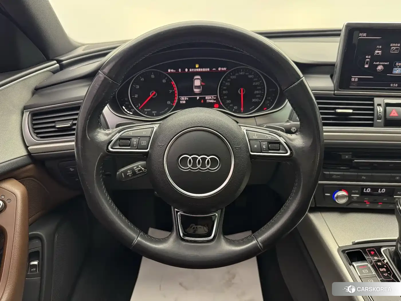 Audi A6L id 4600887 из Китая 18