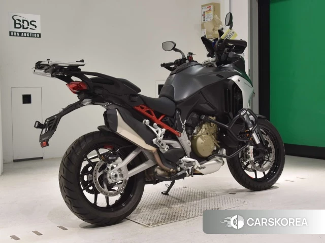 Проданный Ducati MULTISTRADA V4 S 2021 из Японии, фото 2