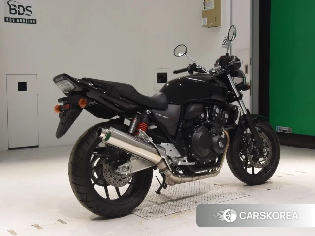 Проданный Honda CB400SF ABS 2018 из Японии, фото 2
