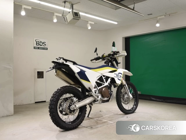 Проданный Husqvarna 701 ENDURO 2017 из Японии, фото 2