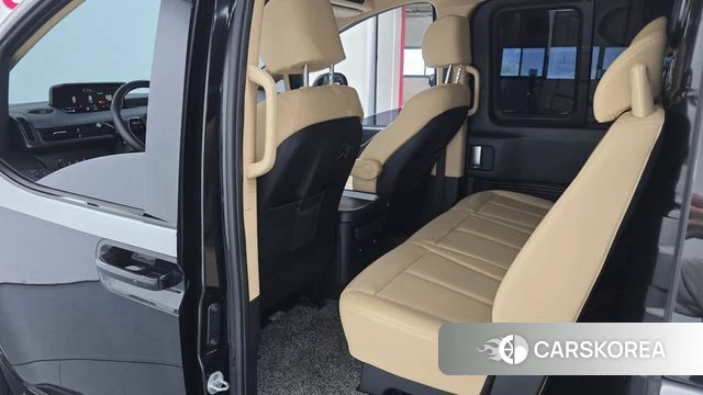 Hyundai Staria id 4308813 из Кореи 18