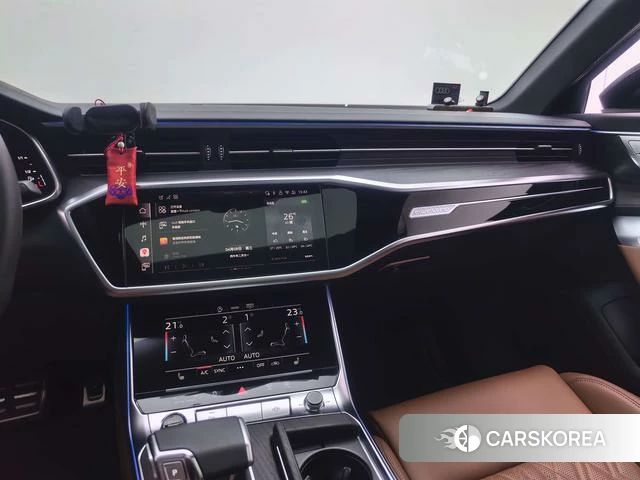 Audi A6L id 3920487 из Китая 18