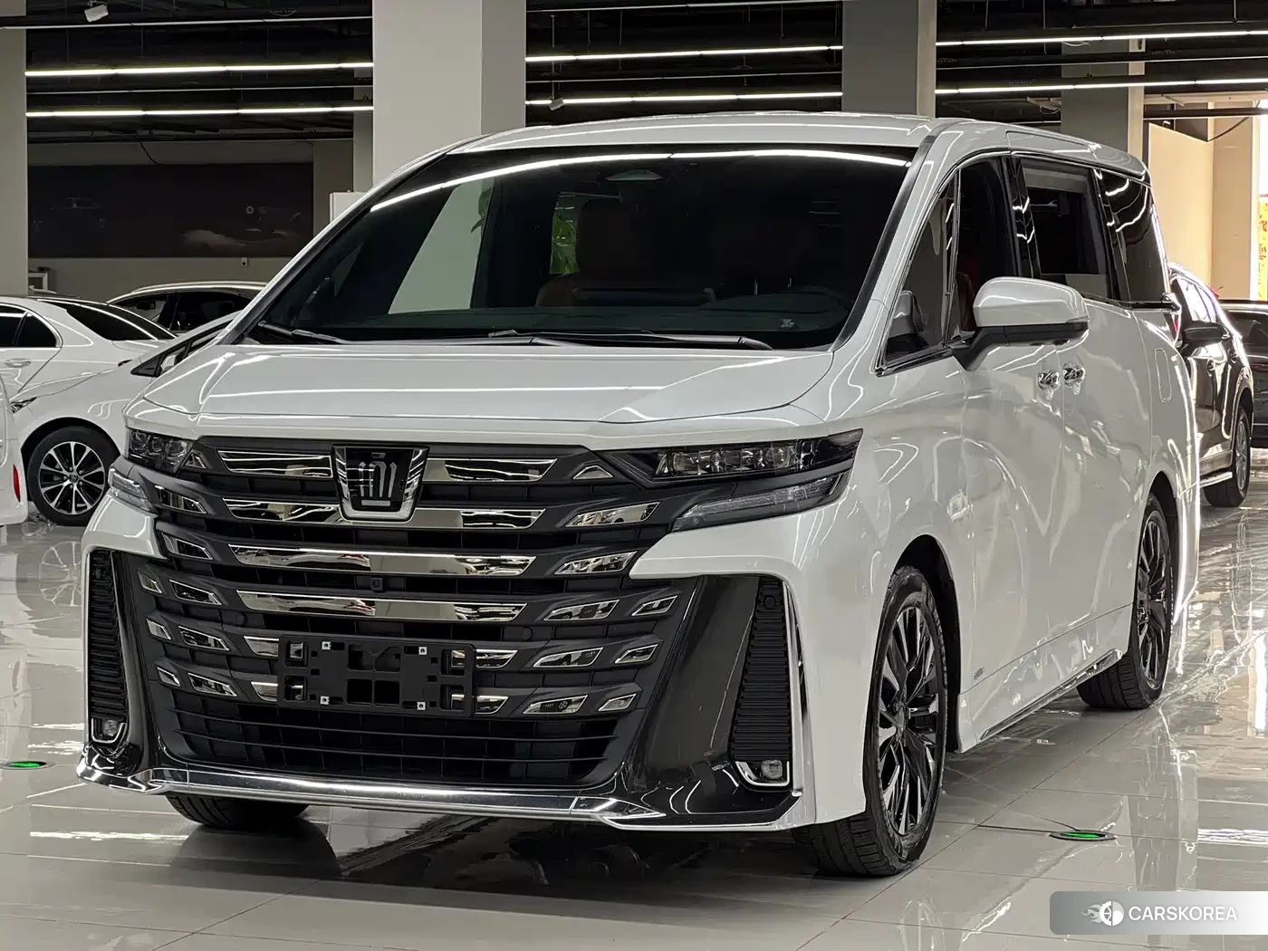 Toyota Vellfire id 4601836 из Китая 18