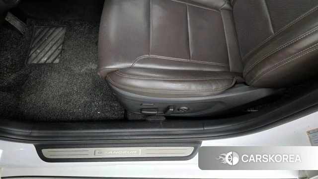Hyundai The New Grandeur IG Hybrid id 4250293 из Кореи 18