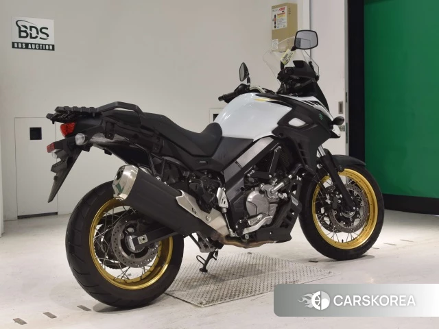 Проданный Suzuki V-STROM 650 XT 2022 из Японии, фото 2