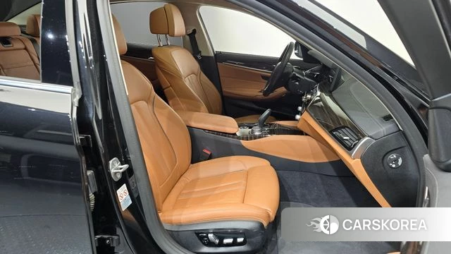 BMW 5 Series (G30) id 4759299 из Кореи 18