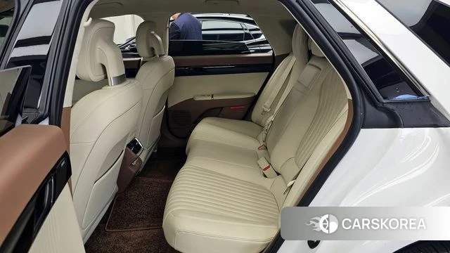 Hyundai Grandeur Hybrid (GN7) id 4400397 из Кореи 18