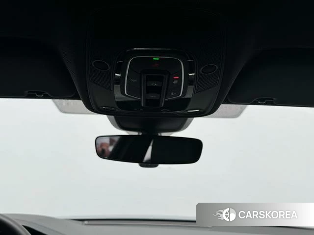 Audi A6L id 4307097 из Китая 18