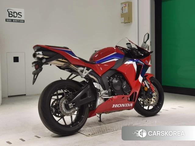 Проданный Honda CBR600RR 2020 из Японии, фото 2