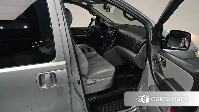 Hyundai The New Grand Starex id 4285931 из Кореи 18