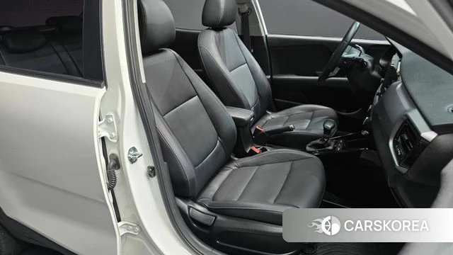 Kia Stonic id 4672833 из Кореи 18
