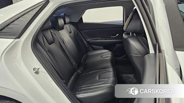 Hyundai Avante Hybrid (CN7) id 4591974 из Кореи 18