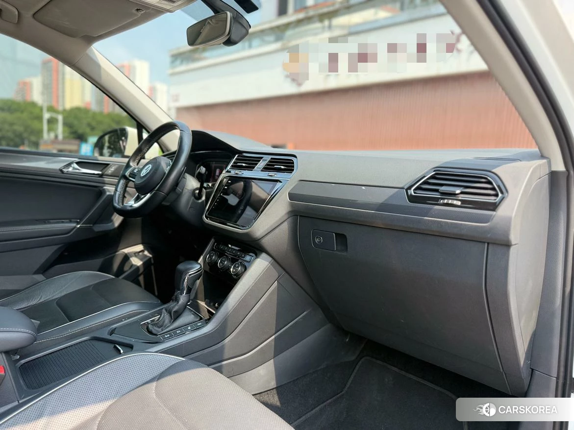 Volkswagen Tiguan L id 4510389 из Китая 18