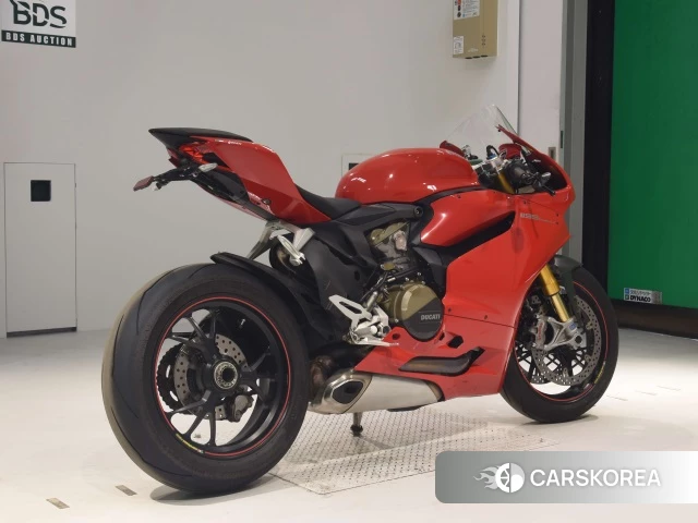 Проданный Ducati 1199 PANIGALE S 2013 из Японии, фото 2