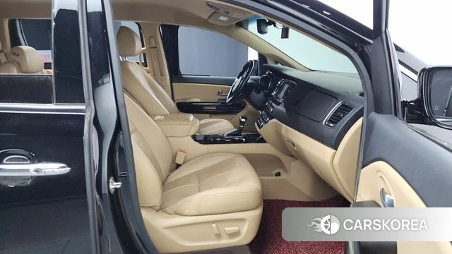 Kia The New Carnival id 4246234 из Кореи 18