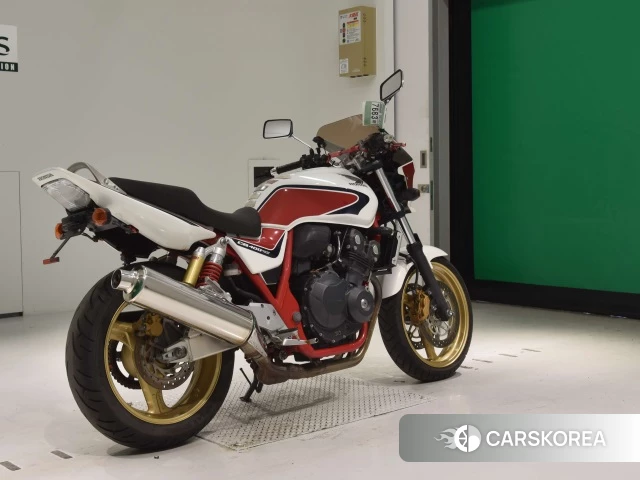 Проданный Honda CB400SF 2012 из Японии, фото 2