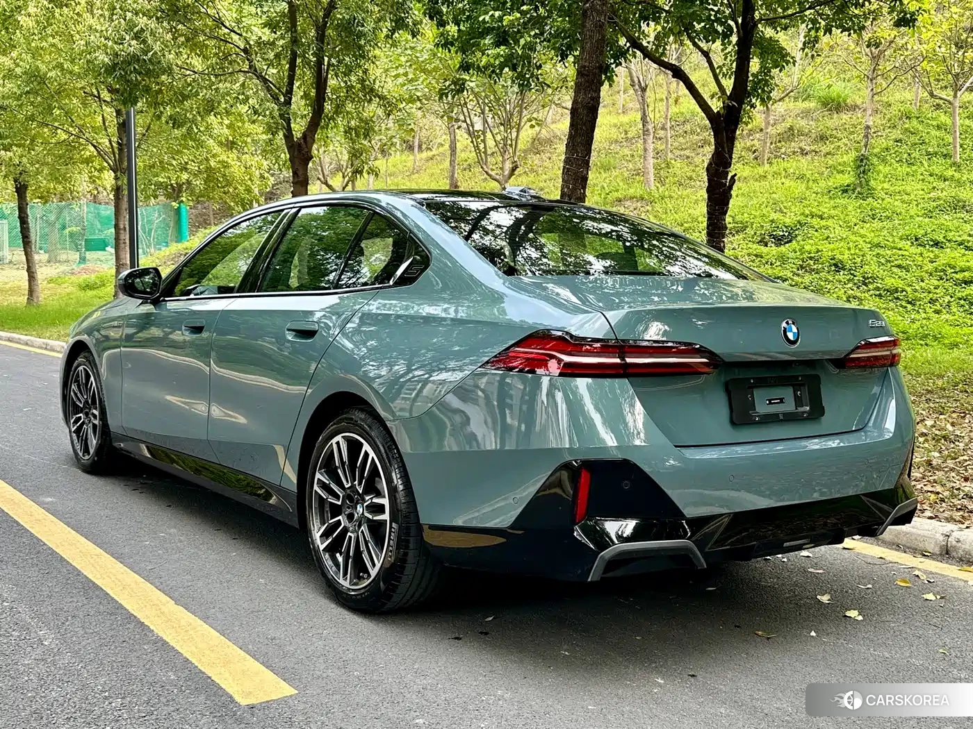 BMW 5 series id 4547288 из Китая 18