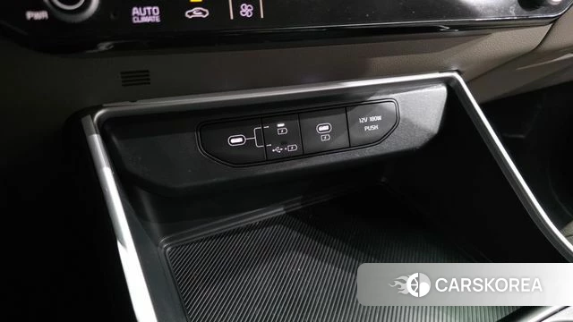 Kia The New Carnival 4th Generation id 4266190 из Кореи 18