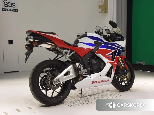 Проданный Honda CBR600RR 2016 из Японии, фото 2