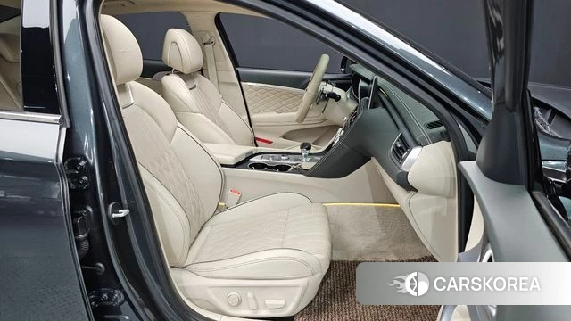 Genesis G70 id 4693900 из Кореи 18