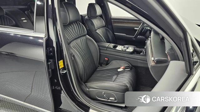 Genesis G90 (RS4) id 4880038 из Кореи 18