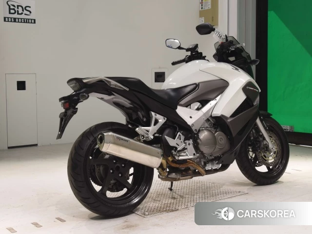 Проданный Honda VFR800X 2011 из Японии, фото 2