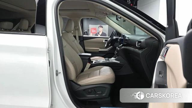 Ford Explorer 6th Generation id 4243330 из Кореи 18