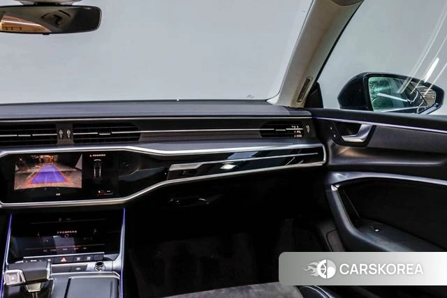 Audi A7L id 4328765 из Китая 18