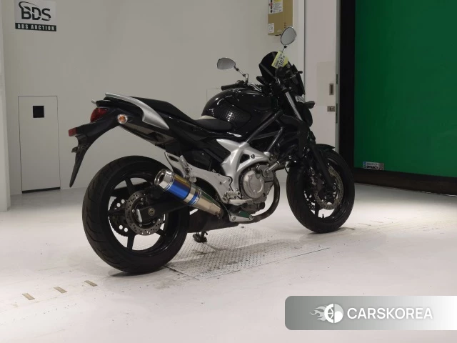 Проданный Suzuki GLADIUS 400 2010 из Японии, фото 2