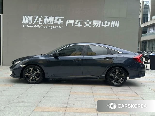 Honda Civic id 4221329 из Китая 18