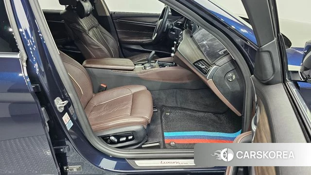BMW 5 Series (G30) id 4536687 из Кореи 18