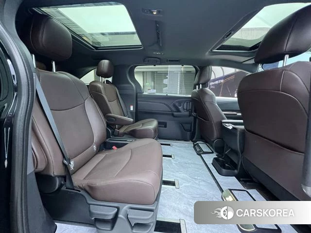 Toyota Grevia id 4254137 из Китая 18