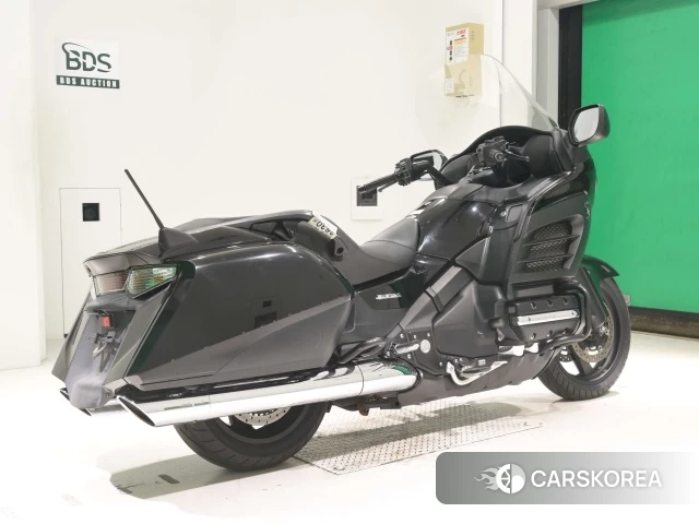 Проданный Honda GL1800 F6B 2013 из Японии