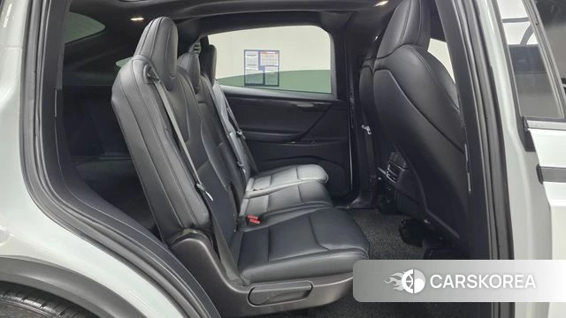 Tesla Model X id 4688711 из Кореи 18