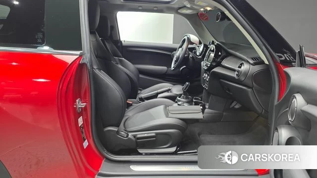 Mini Cooper D id 4536597 из Кореи 18