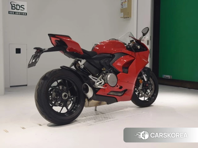 Проданный Ducati PANIGALE V2 2021 из Японии, фото 2